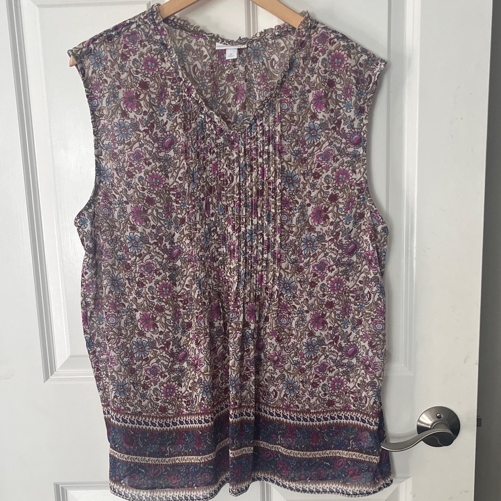 Westport 1962 Floral Print Sleeveless semi sheer pintuck vneck Blouse Sz XL